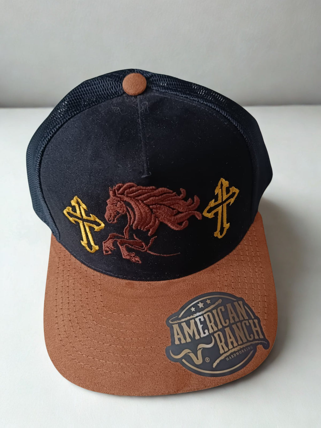 Gorra vaquera caballo cruces