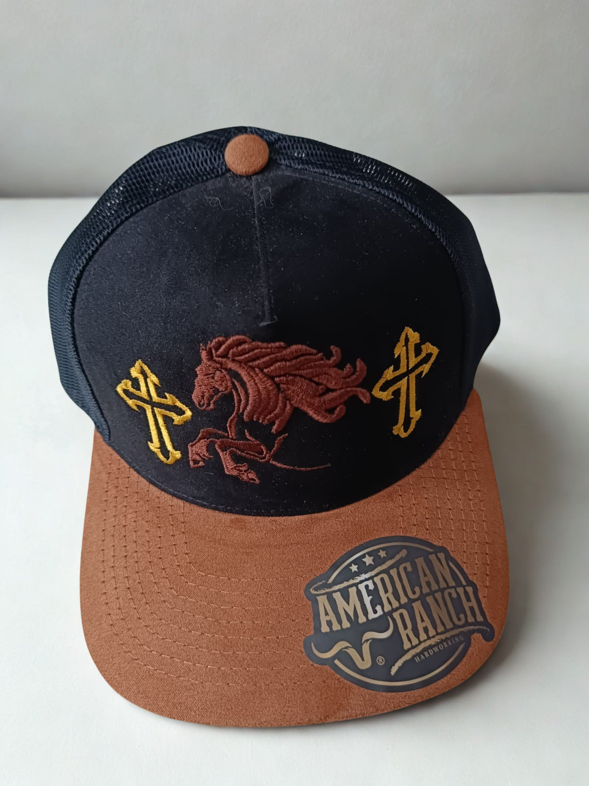 Gorra vaquera caballo cruces